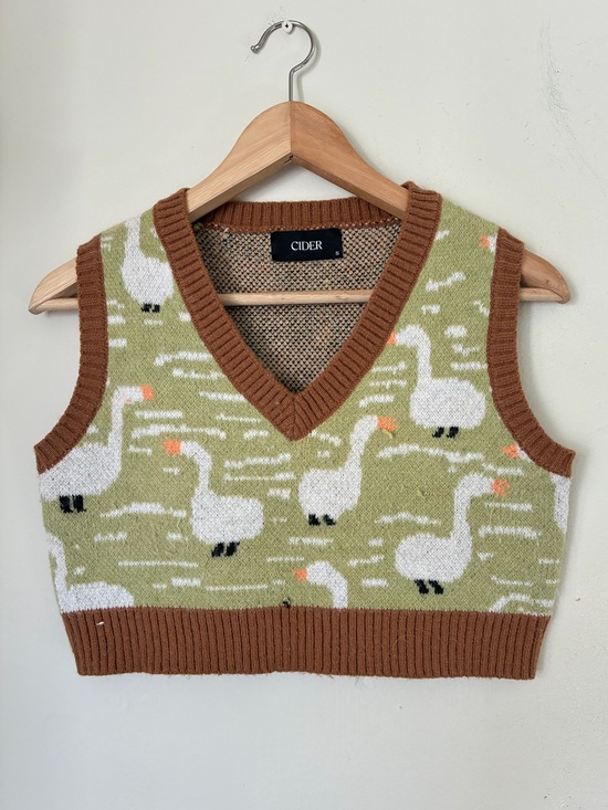 Cider Sweaters - Cider Women Green Brown Swan Goose Knit V-Neck Sweater Vest Small Cottagecore